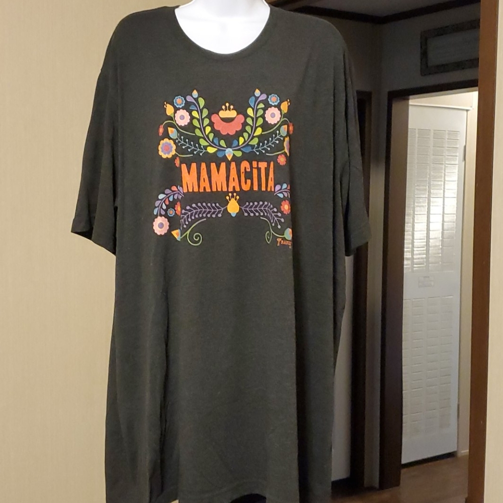 Plus size tee